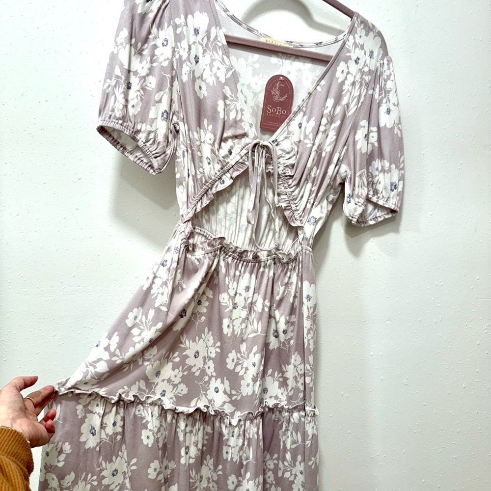 Floral Midi Dress in Lavender and White